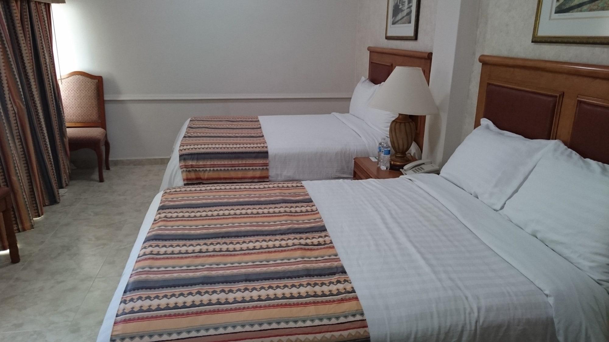 Savoy Express Hotel Torreón Kültér fotó