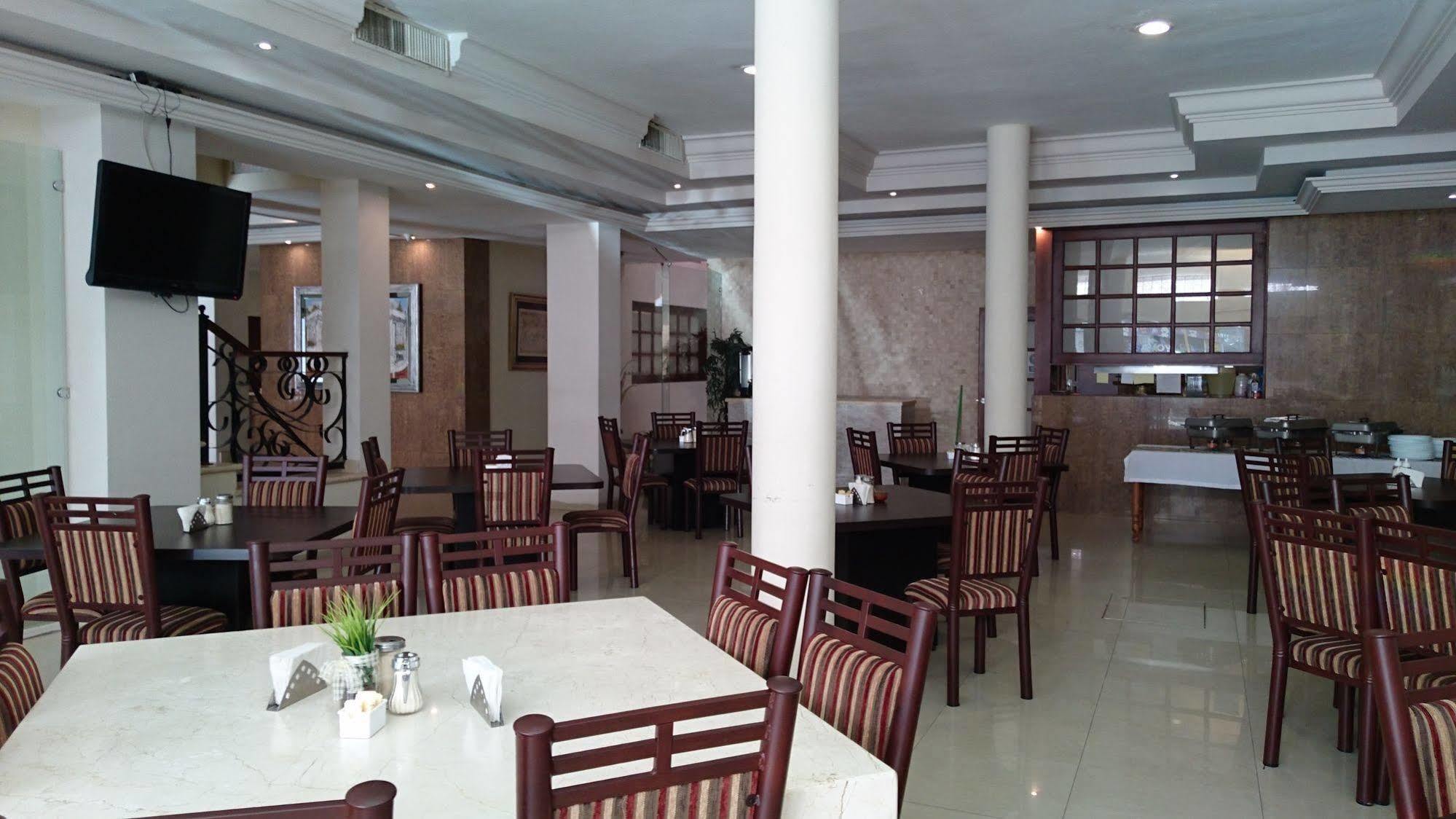 Savoy Express Hotel Torreón Kültér fotó